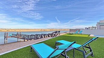 Playa Laguna by Kivoya