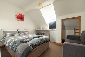 Moonside Rooms