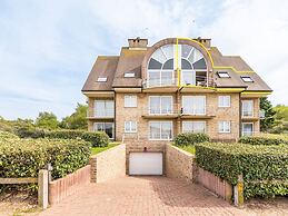 Apartment in De Panne Near the Beach