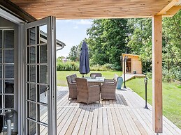 5 Star Holiday Home in Vaeggerlose