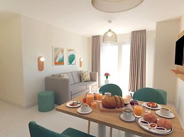Apartment in Giens With Pool & Beaches Nearby