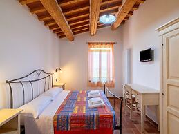 Country House in Cagli With Pool and Views