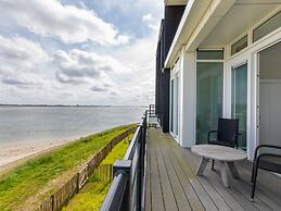 Seaside Escape, Sint-annaland