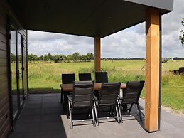 Chalet Retreat With Pool