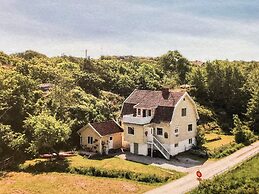 4 Star Holiday Home in Klovedal