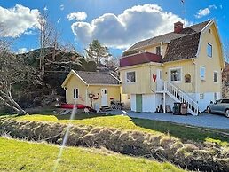 4 Star Holiday Home in Klovedal