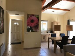 Villa in Countryside With Private Garden