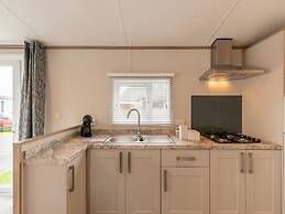 Chalet in De Haan Near Sandy Beaches