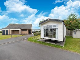 Chalet in De Haan Near Sandy Beaches