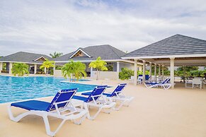Avant Family Villa