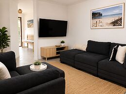 Discover the Charm of Hakea Haven