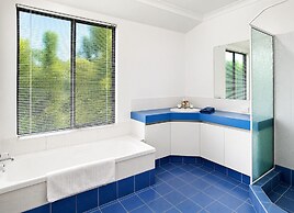 Discover the Charm of Hakea Haven