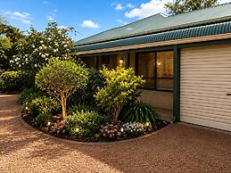 Discover the Charm of Hakea Haven