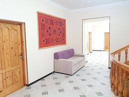 Qamar Hotel