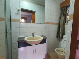 Axis Apartments