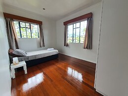 Axis Apartments