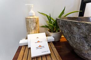 Madeira Javanese Joglo, Jimbaran