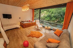 Ray Suit Bungalov
