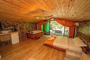 Ray Suit Bungalov
