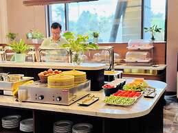 LUXURY PHOENIX HOTEL 2