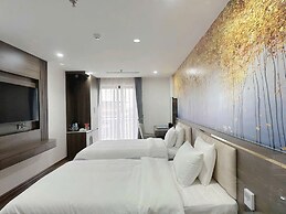 LUXURY PHOENIX HOTEL 2