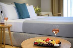 Elisso Hotel