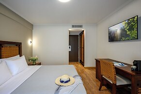 Elisso Hotel