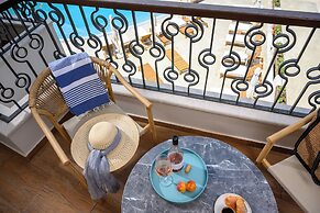 Elisso Hotel