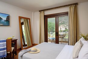 Elisso Hotel