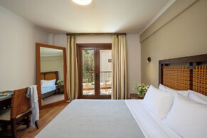 Elisso Hotel