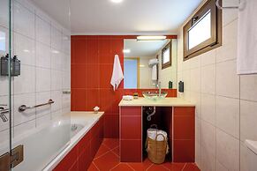 Elisso Hotel