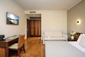 Elisso Hotel