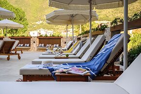 Elisso Hotel