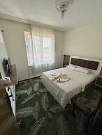 Öz Tralles otel