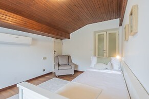 Villa Chiara Moltrasio With Private Garden