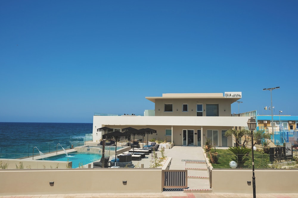 Elia Sea Suites