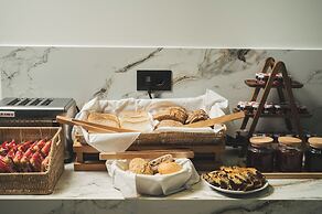 Elia Sea Suites