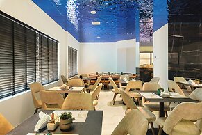 Elia Sea Suites