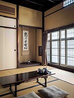 Nishijin Isa