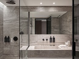 Nur Edge Aparthotel - Acropolis Skyline
