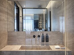 Nur Edge Aparthotel - Acropolis Skyline