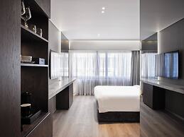 Nur Edge Aparthotel - Acropolis Skyline