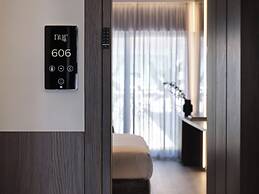 Nur Edge Aparthotel - Acropolis Skyline