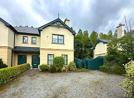 7 Oakwood Manor Kenmare