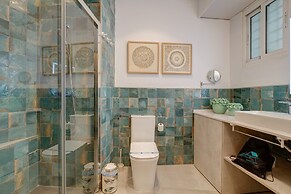 Luxury Apartments In Málaga by Seric