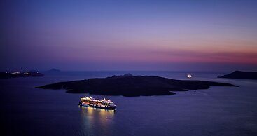Elia Caldera Suites
