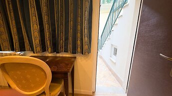 Cupido Suite by Ca-sa Check