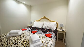 Cupido Suite by Ca-sa Check
