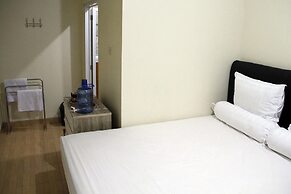 Green Leaf Guest House Jogja by Sinergi