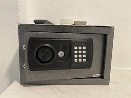 Downtown Hotel